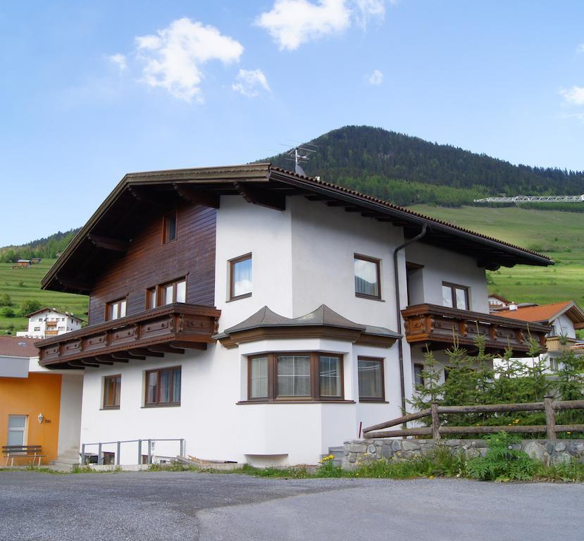 Ferienhaus Peter Spoettl Наудерс Экстерьер фото